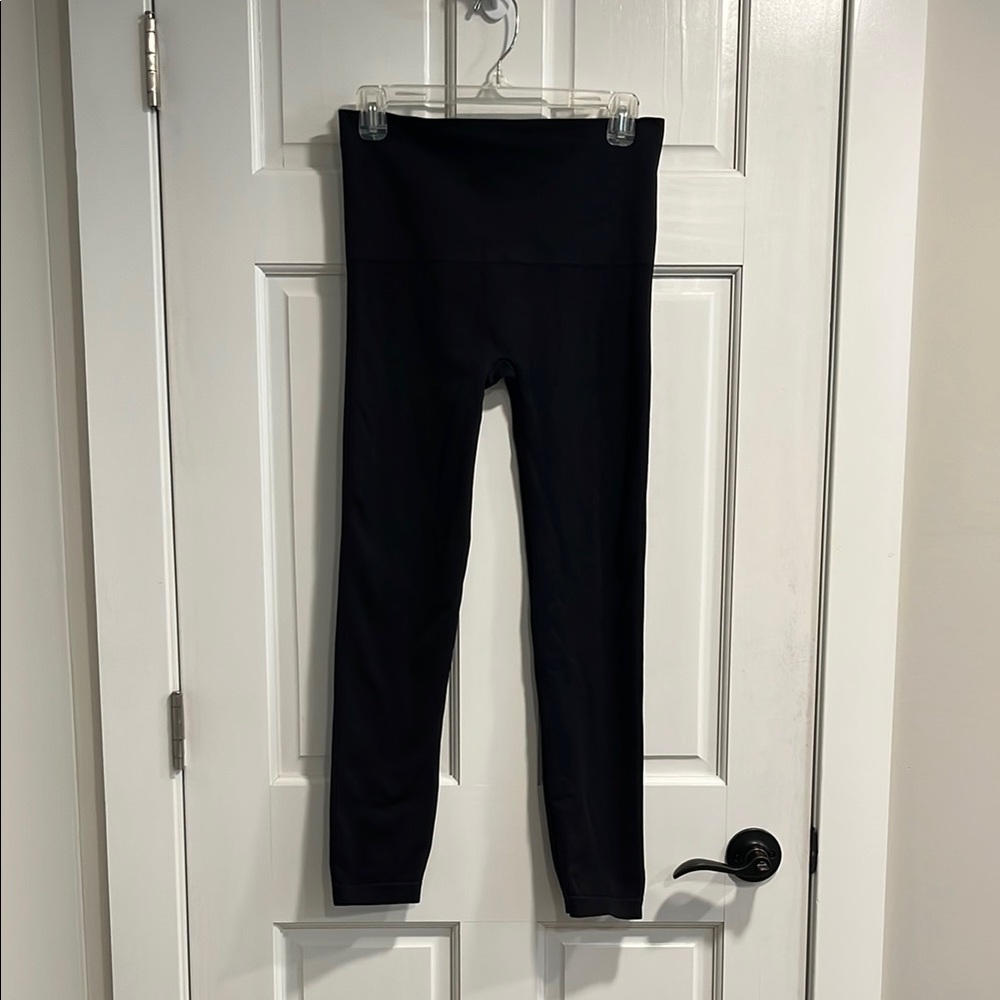 Spanx Look At Me Now Seamless Leggings Size XL